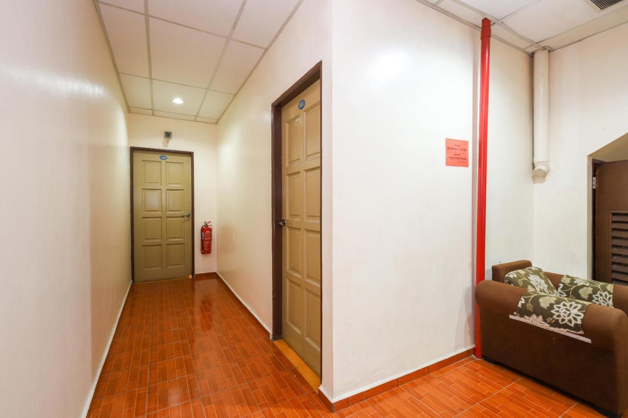 Oyo 89763 Bluewater Hotel Mersing Exterior foto