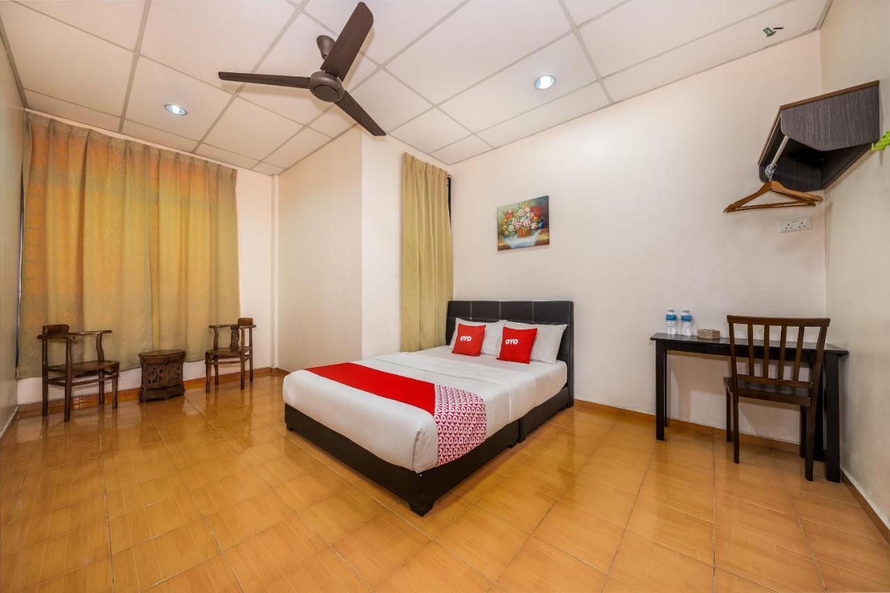 Oyo 89763 Bluewater Hotel Mersing Exterior foto