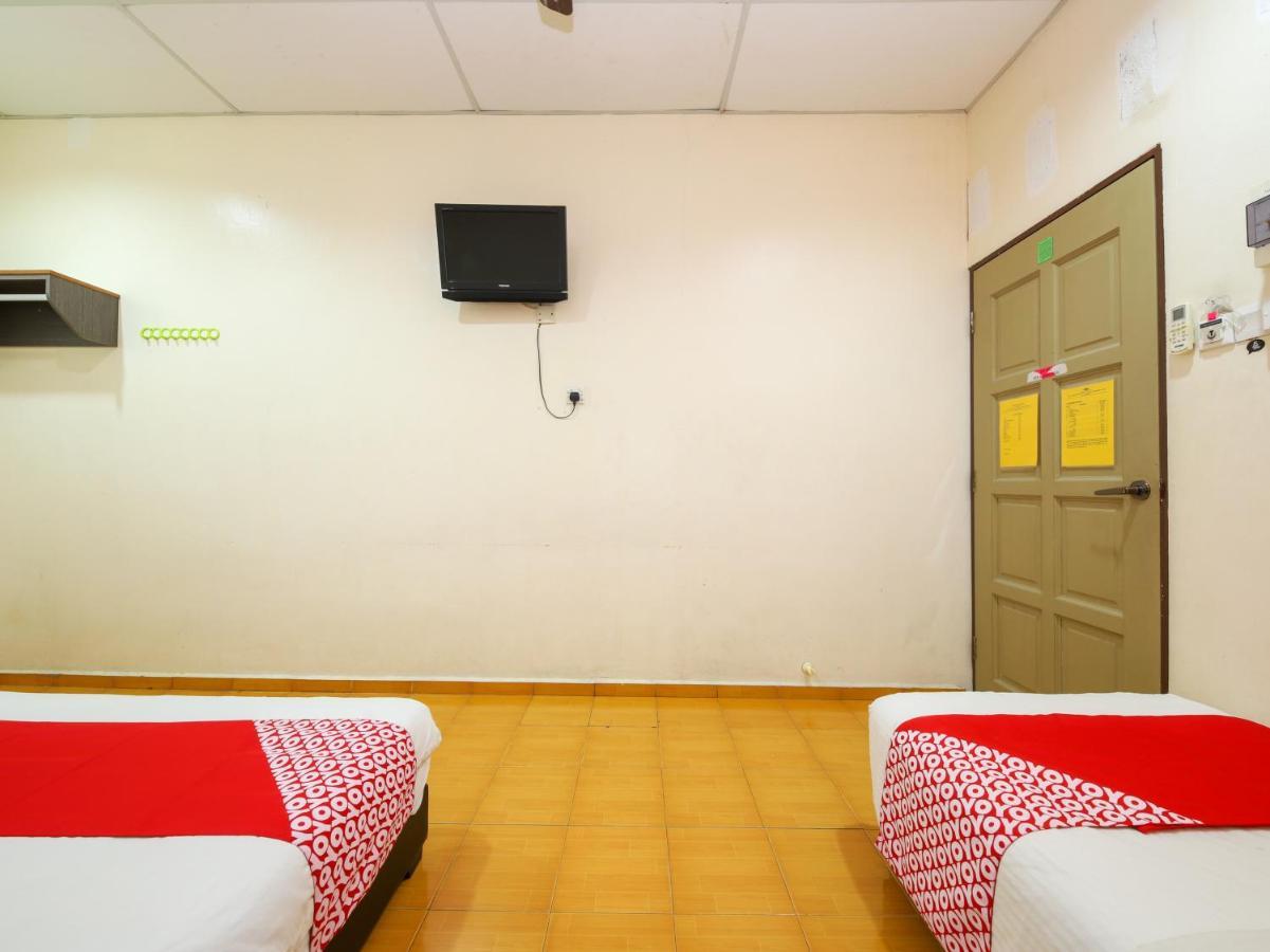 Oyo 89763 Bluewater Hotel Mersing Exterior foto